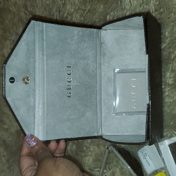 Gucci Sunglasses - Picture 7 of 8